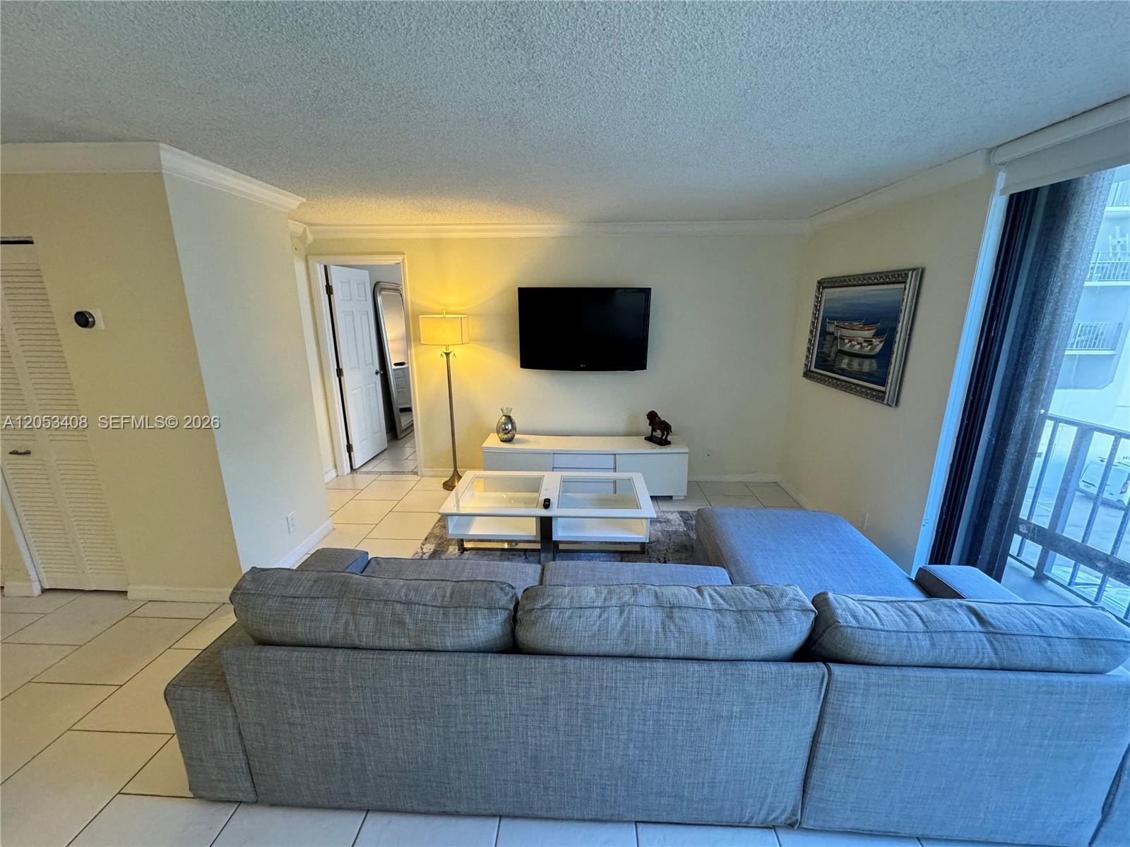 2625 Collins Ave # 320, Miami Beach FL 33140 photo 2