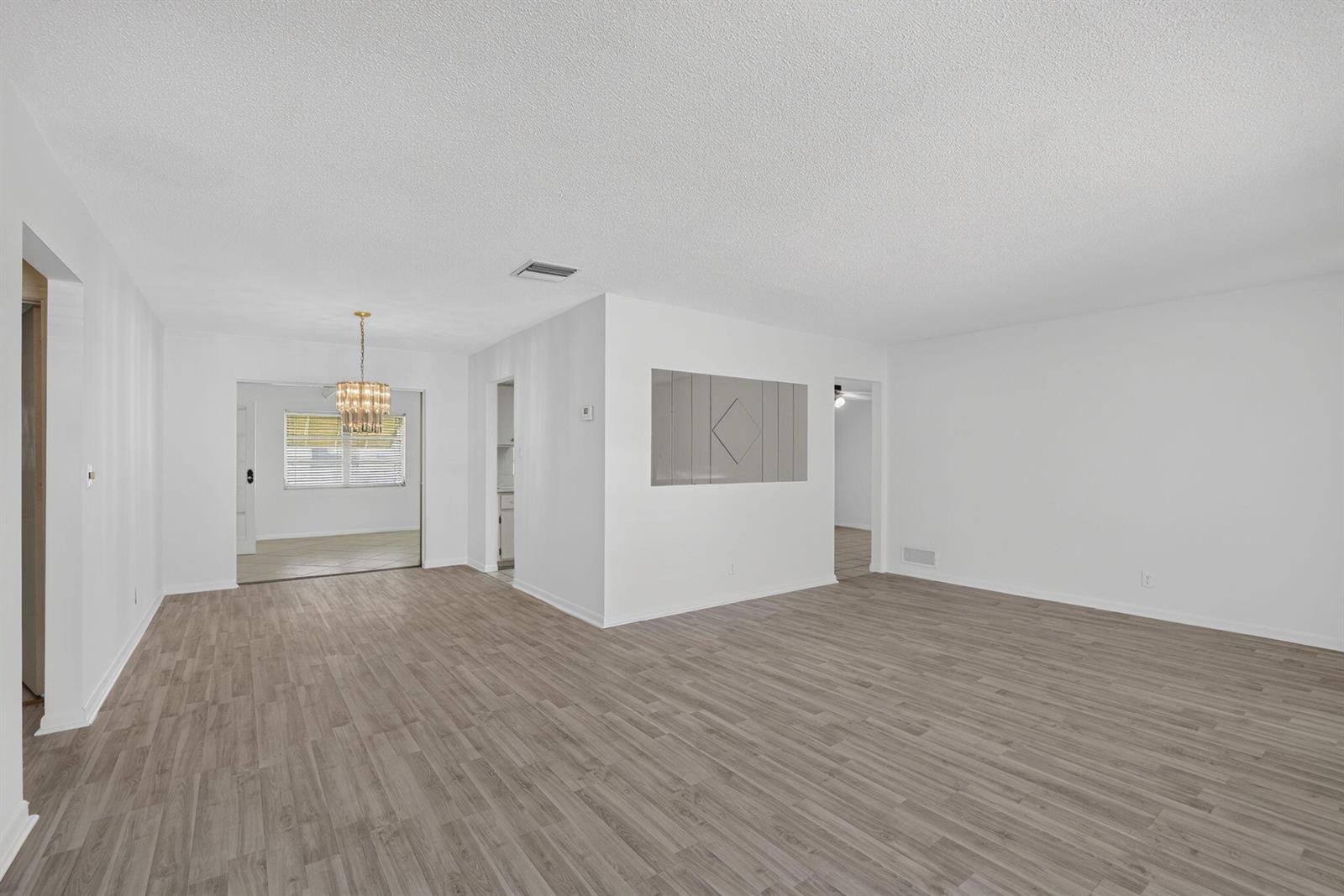6015 NW 67TH Avenue, Tamarac FL 33321 photo 2