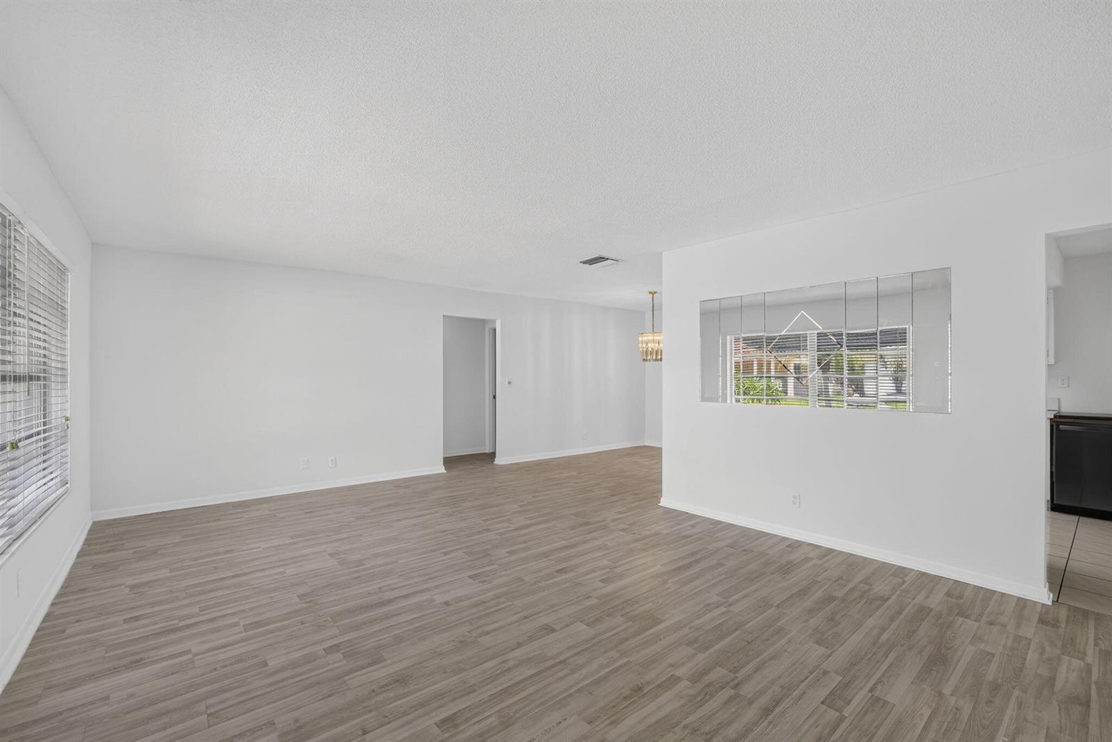 6015 NW 67TH Avenue, Tamarac FL 33321 photo 4