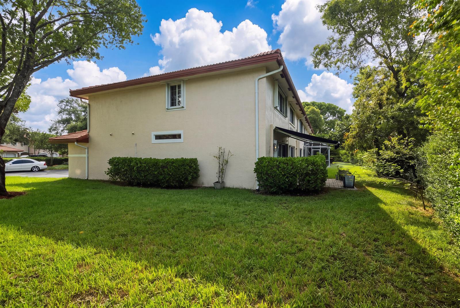 8976 NW 38th Drive, Coral Springs FL 33065 photo 3