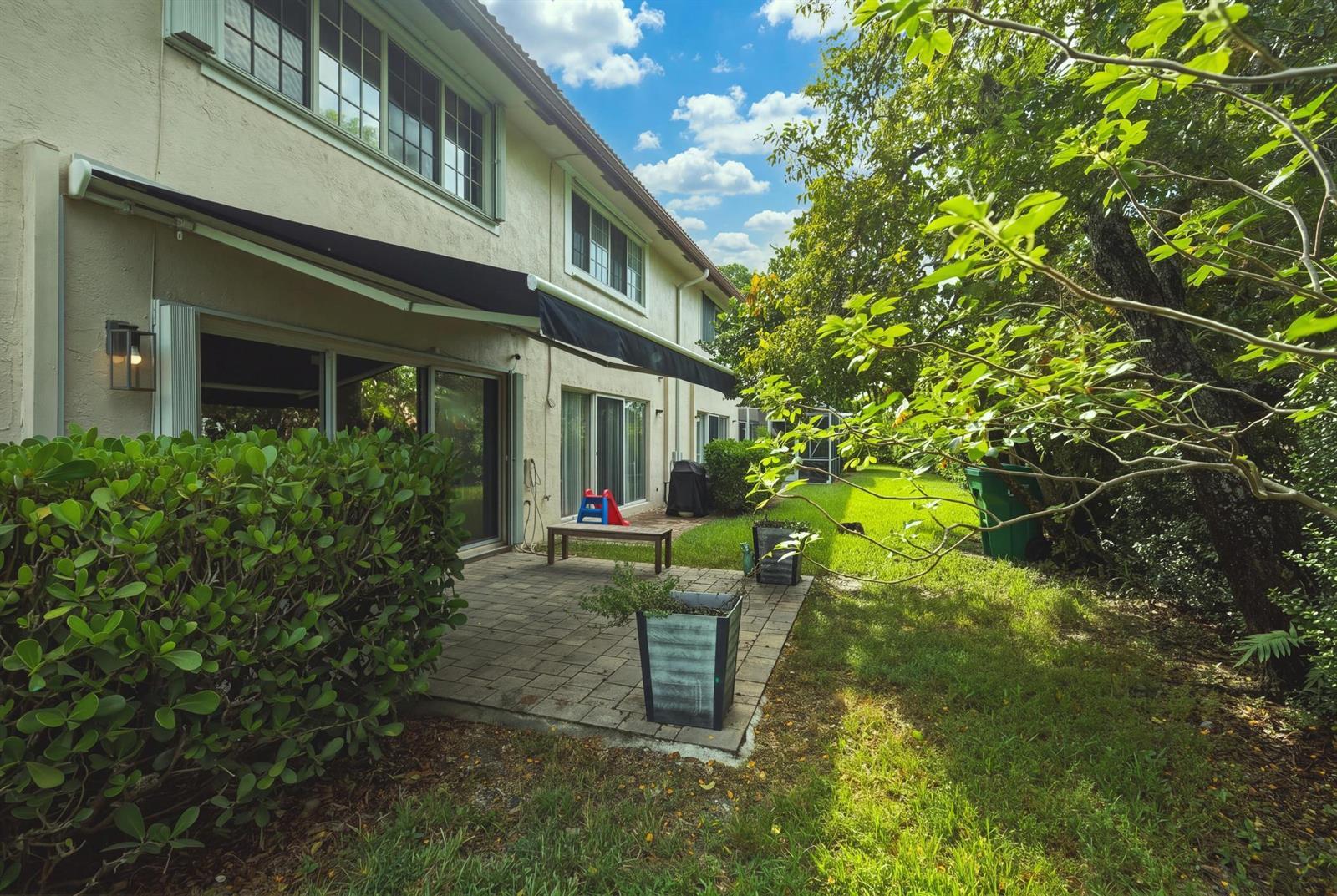 8976 NW 38th Drive, Coral Springs FL 33065 photo 4