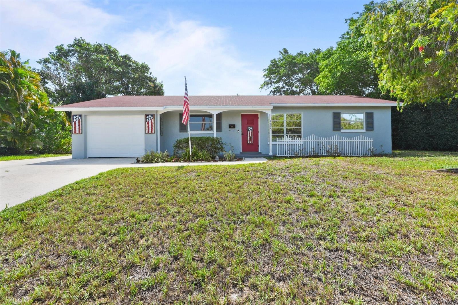1515 CRESCENT Drive, Lake Park FL 33403 photo 2