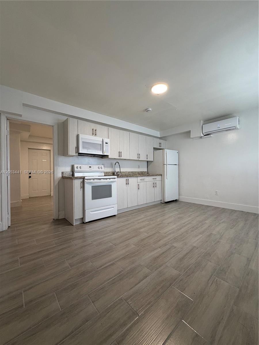 60 NW 71st St # 6, Miami FL 33150 photo 3