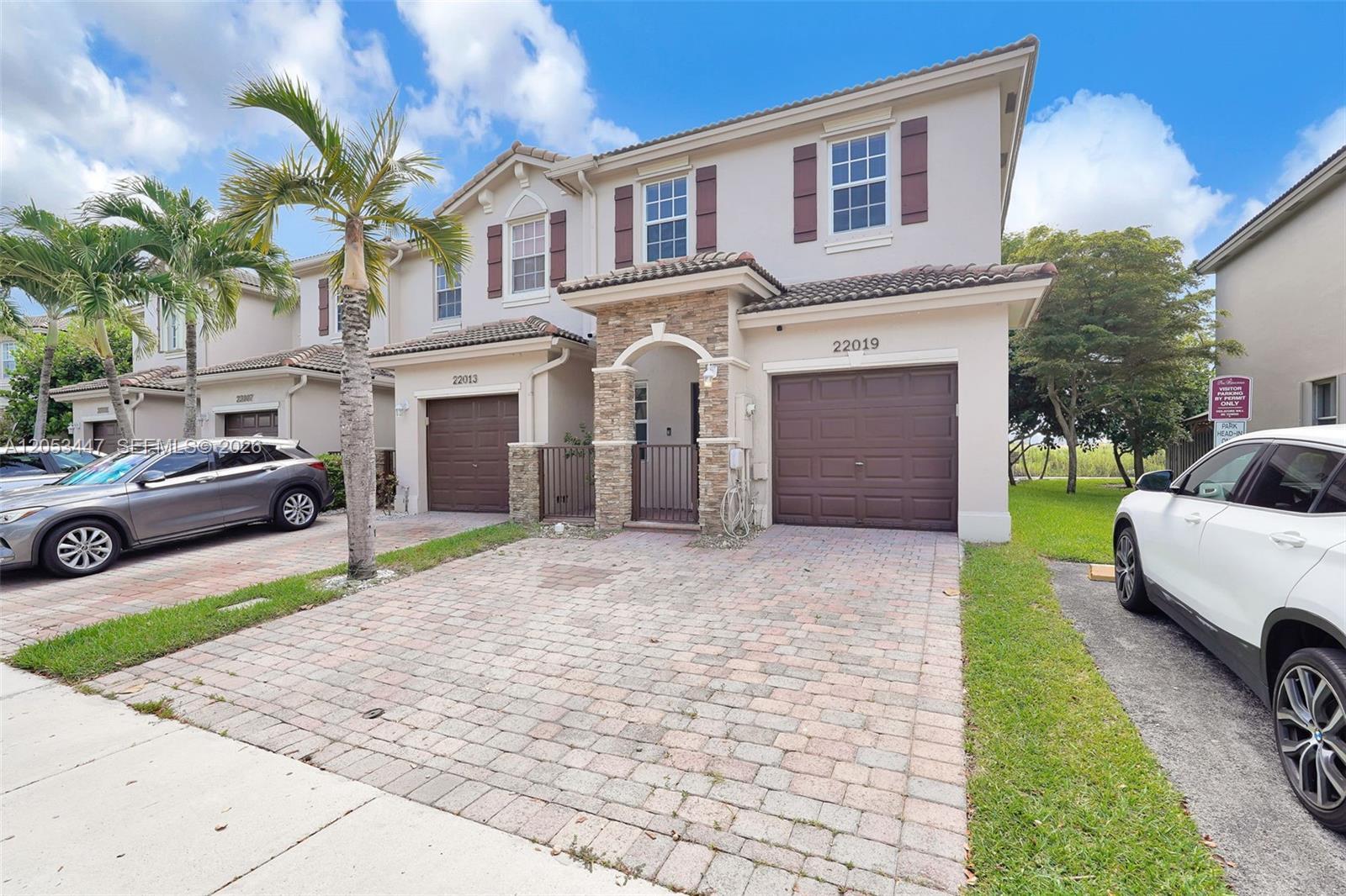 22019 SW 92nd Pl, Cutler Bay FL 33190 photo 4