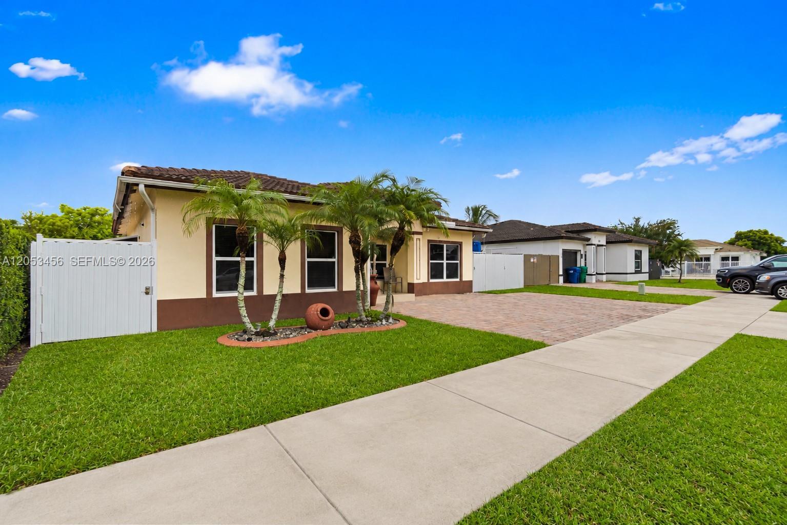 25501 SW 132nd Ave, Homestead FL 33032 photo 2