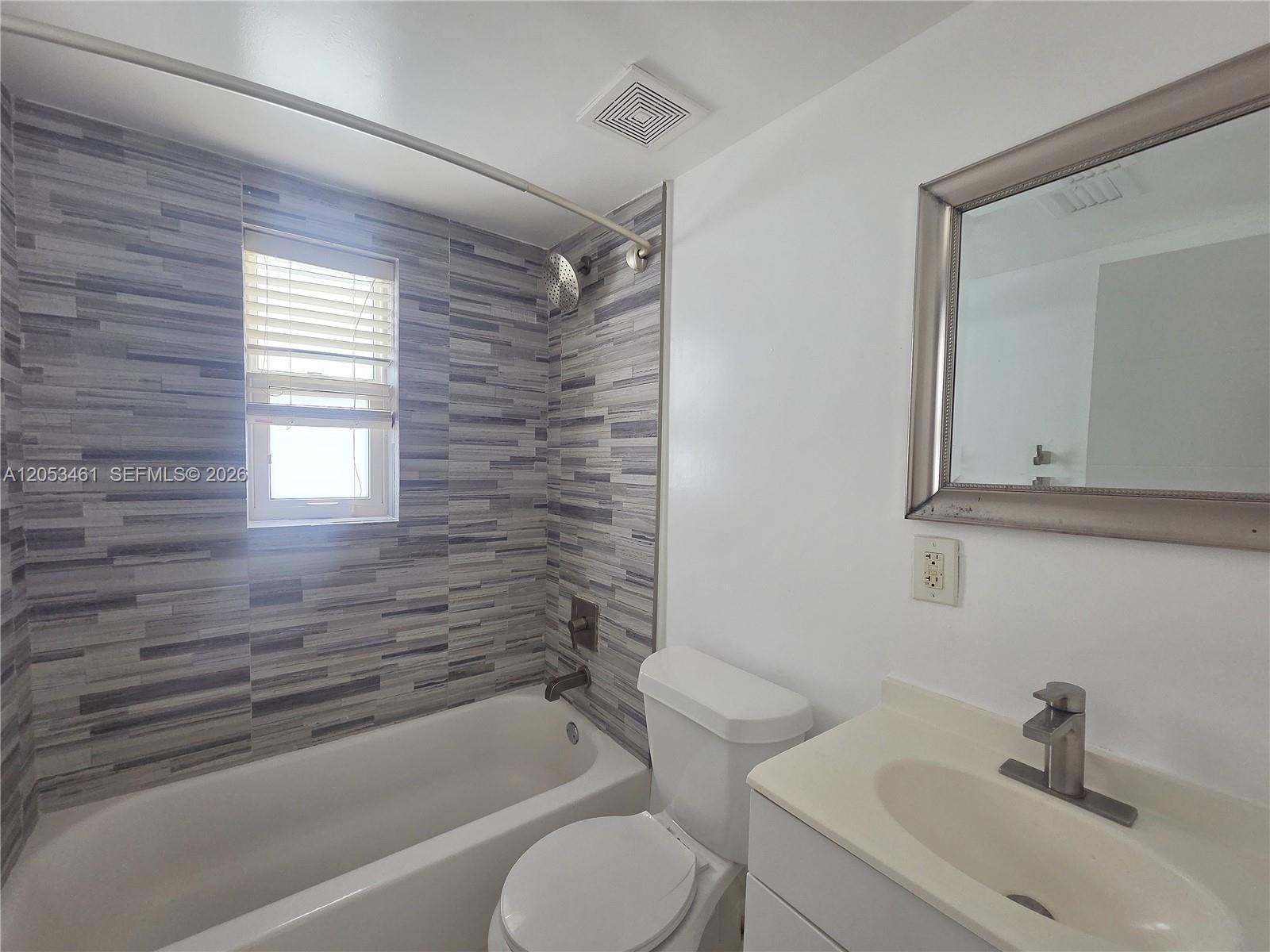 1767 NW 3rd Ave # 17, Miami FL 33136 photo 5