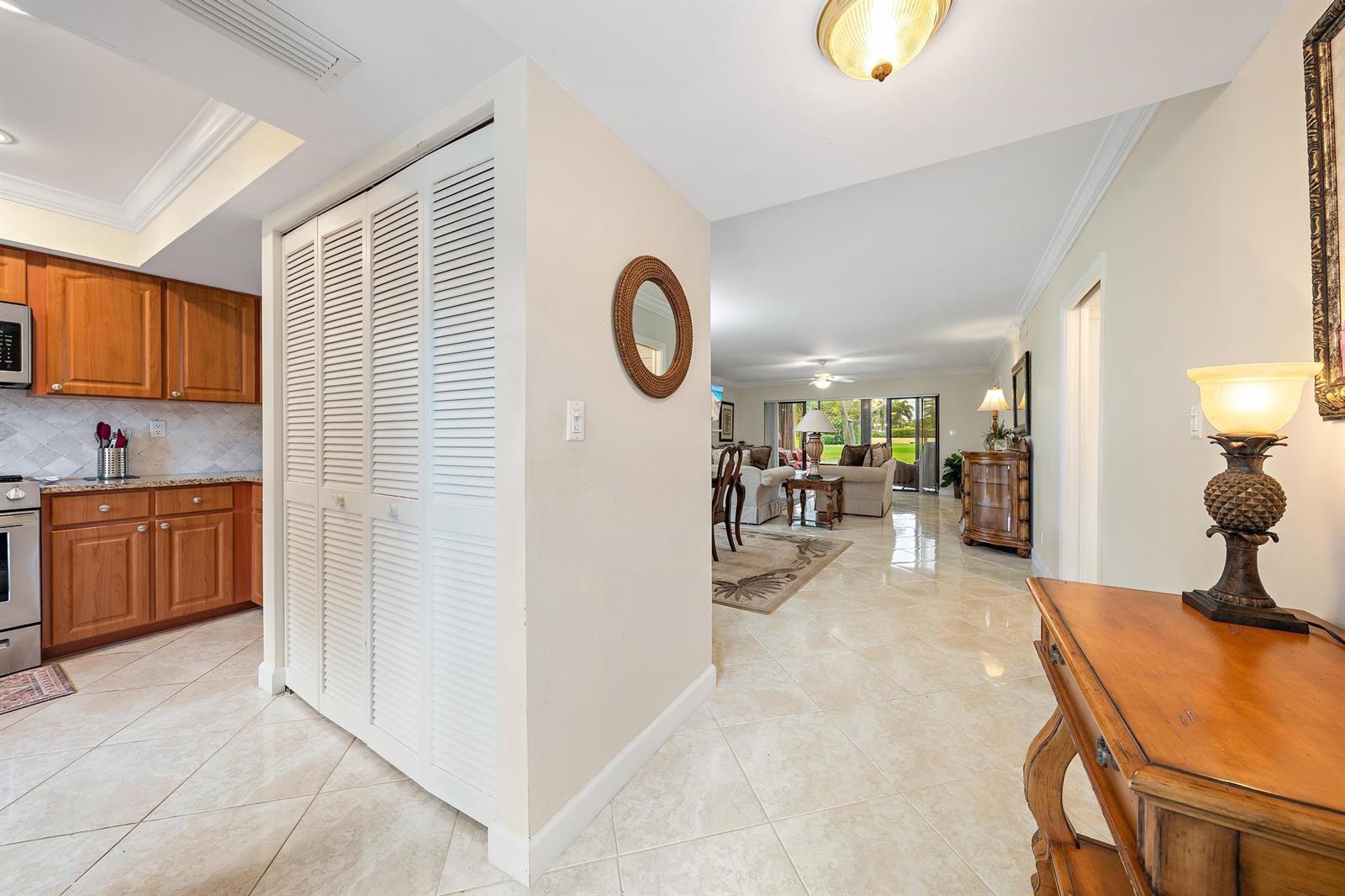 803 Clubhouse Circle, Jupiter FL 33477 photo 3