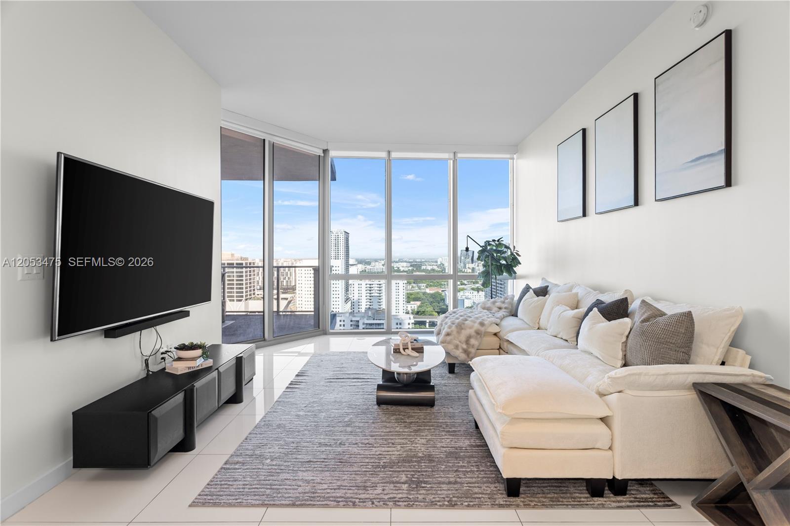 851 NE 1st Ave # 2308, Miami FL 33132 photo 3