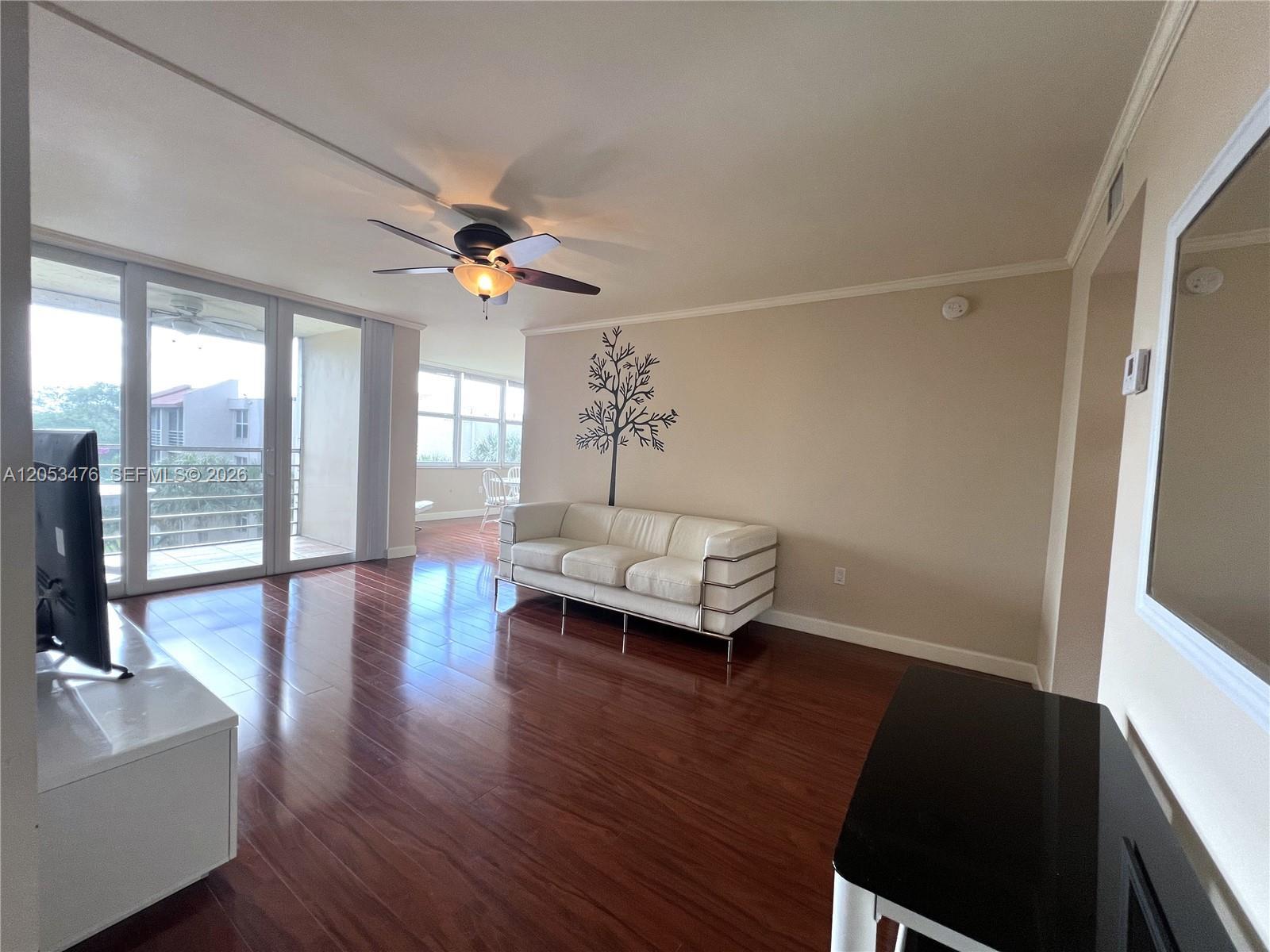 9451 Evergreen Pl # 407, Davie FL 33324