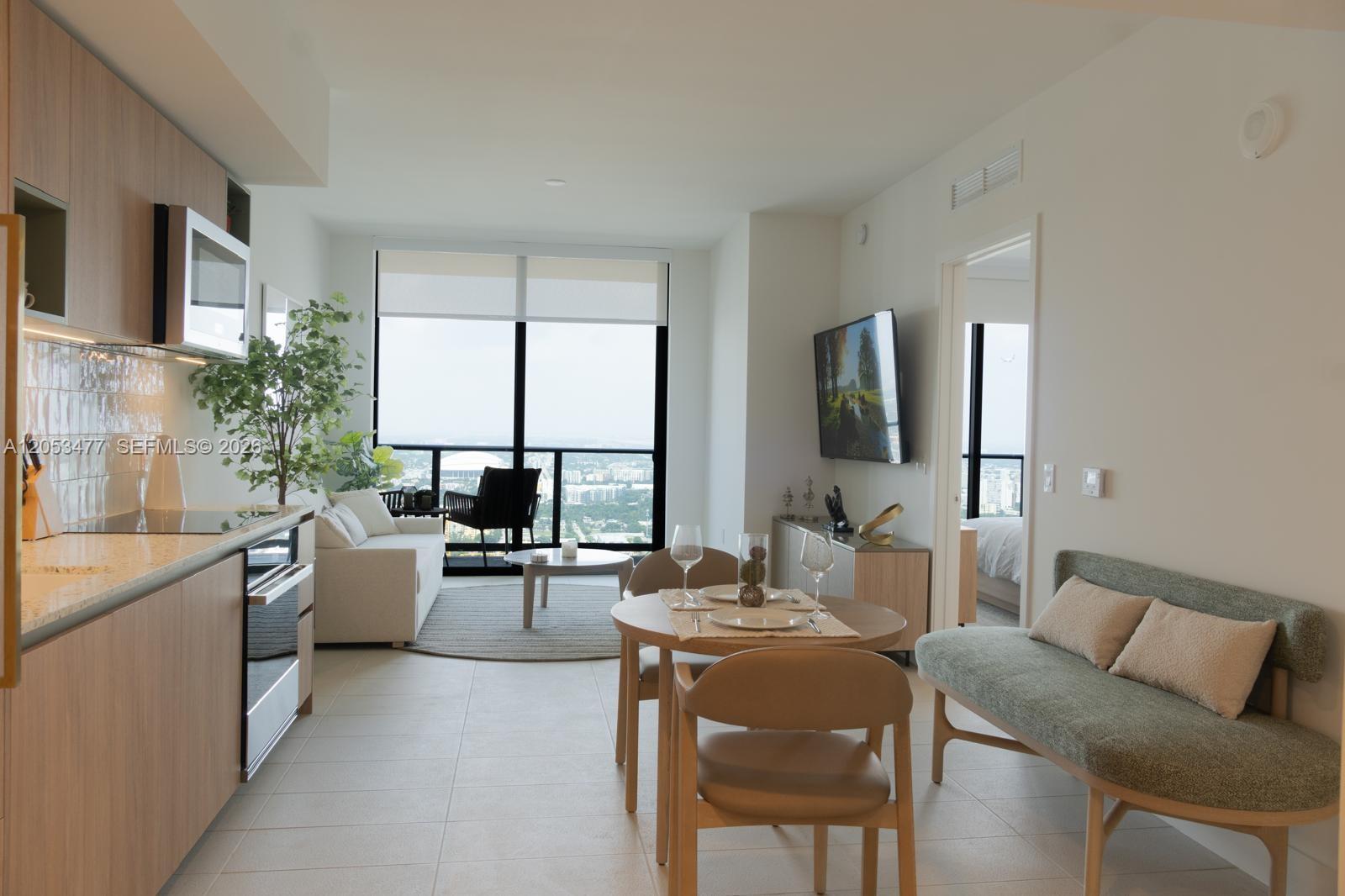 159 NE 6th St # 4704, Miami FL 33132 photo 3