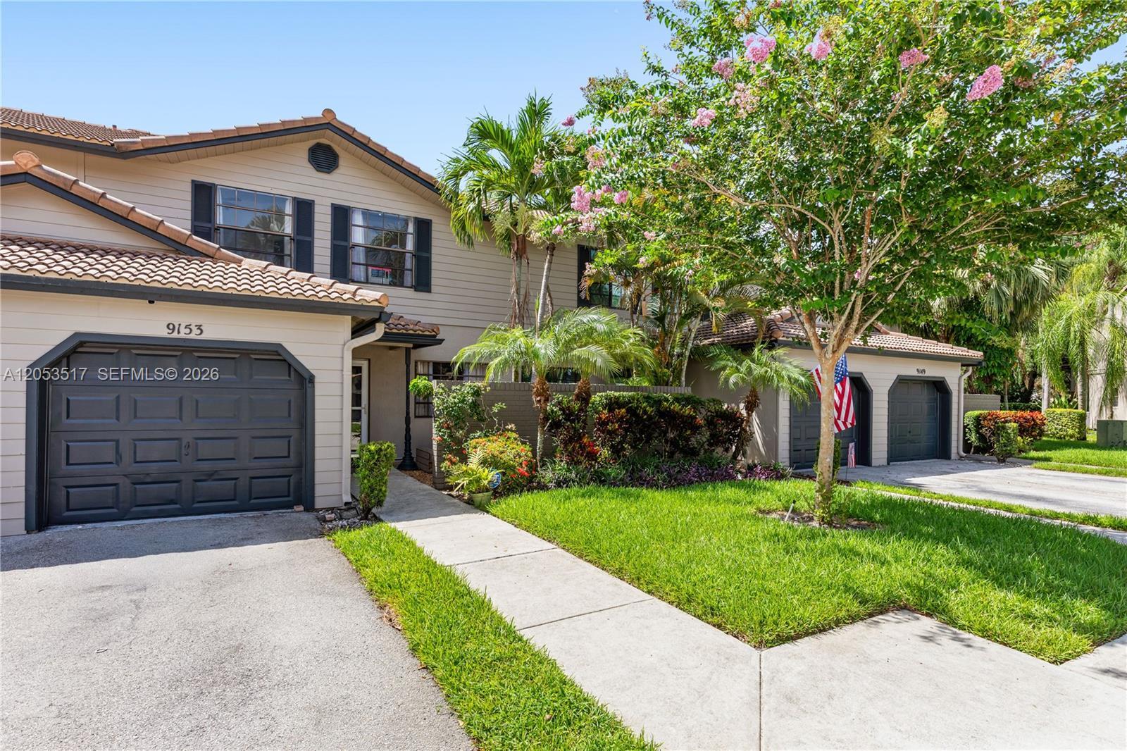 9153 Vineyard Lake Dr, Plantation FL 33324 photo 2