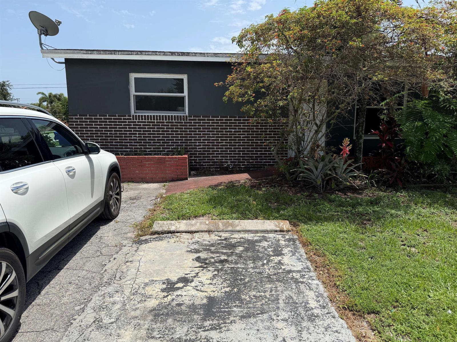 5900 GARFIELD Street, Hollywood FL 33021 photo 2