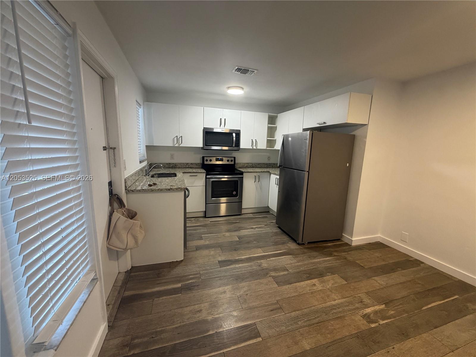 1425 NE 56th St # 5, Fort Lauderdale FL 33334 photo 2