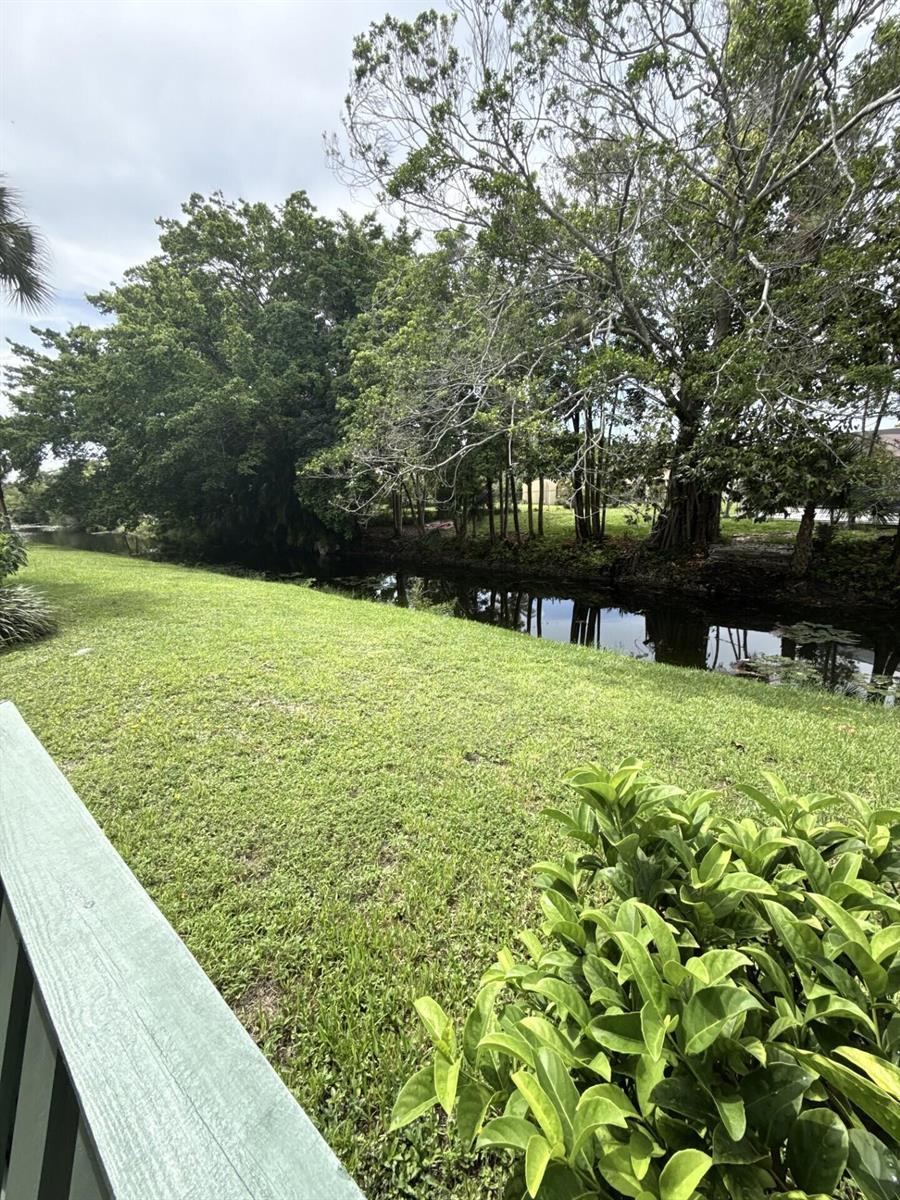 8919 NW 28th Drive, Coral Springs FL 33065 photo 2