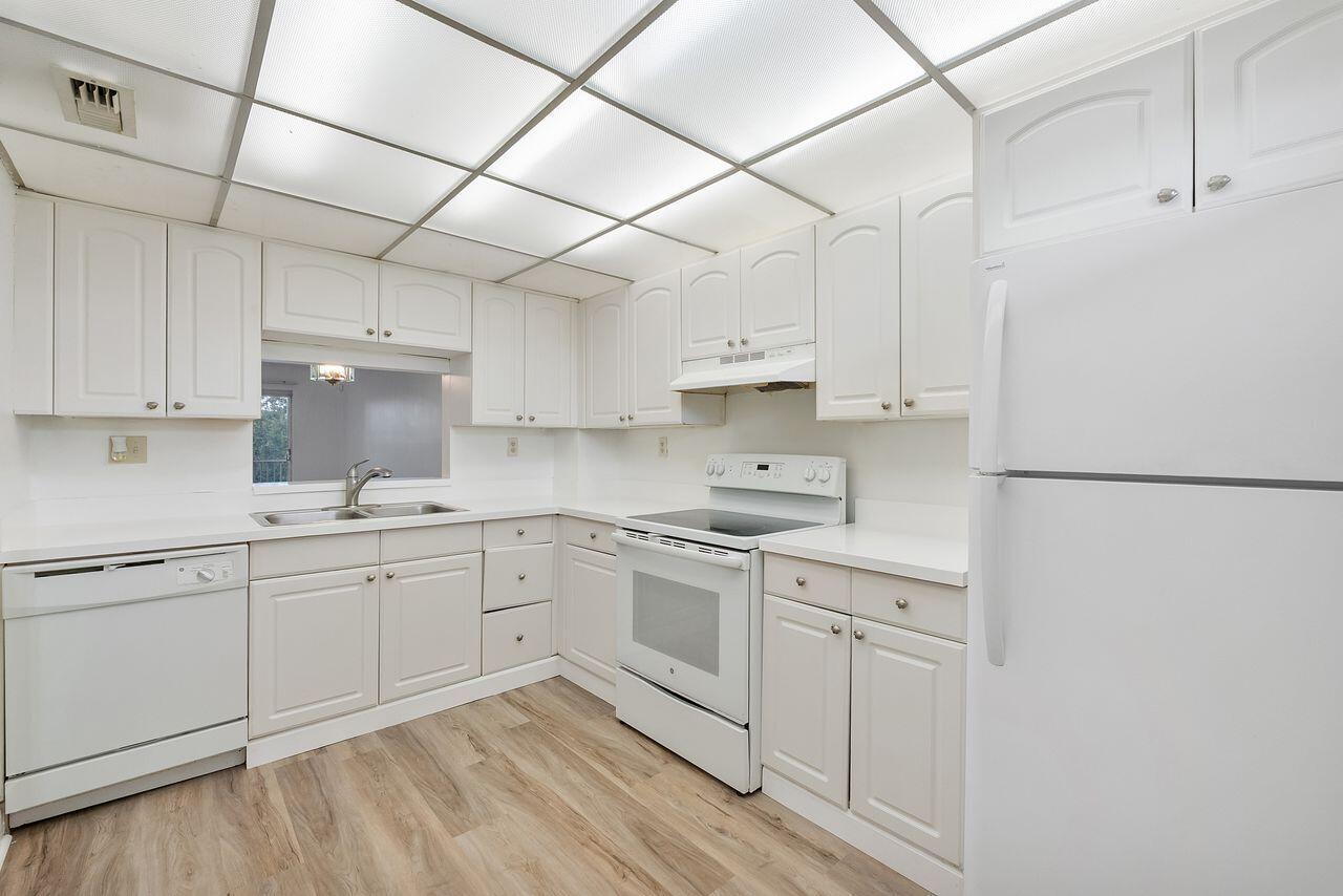 1075 RIVERSIDE Drive # 508, Coral Springs FL 33071 photo 5