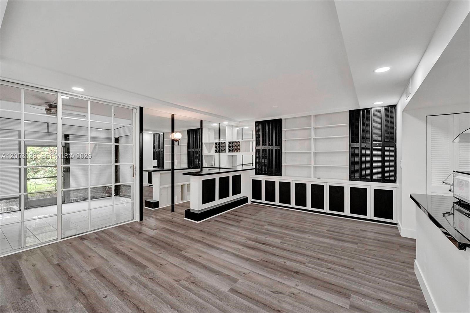 1001 Three Islands Blvd # 28, Hallandale Beach FL 33009