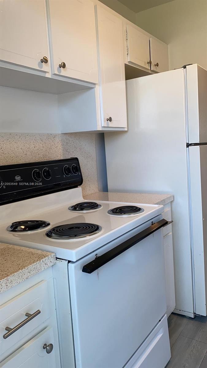 2300 Pierce St # 4, Hollywood FL 33020 photo 2