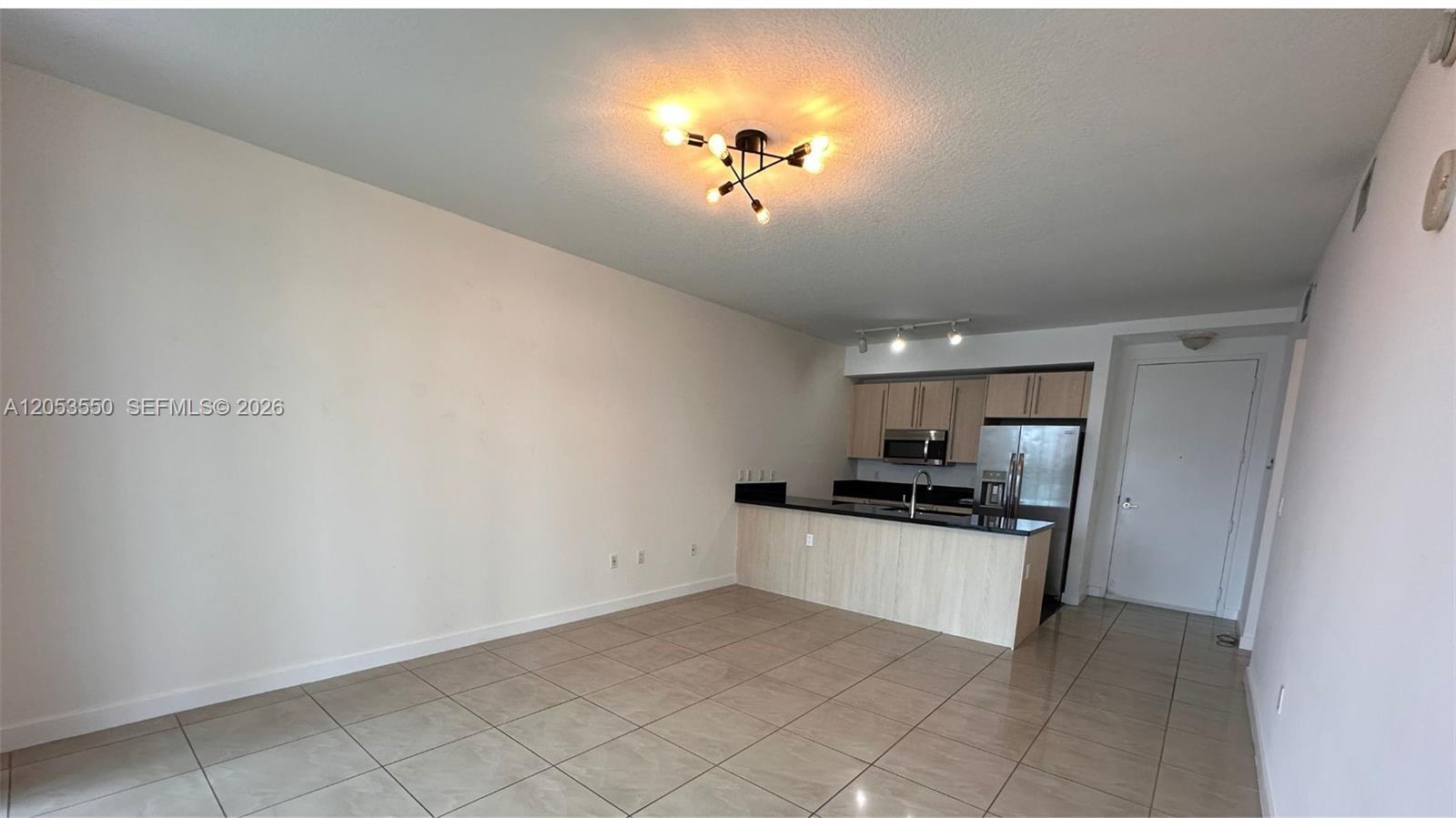 79 SW 12th St, Miami FL 33130 photo 2