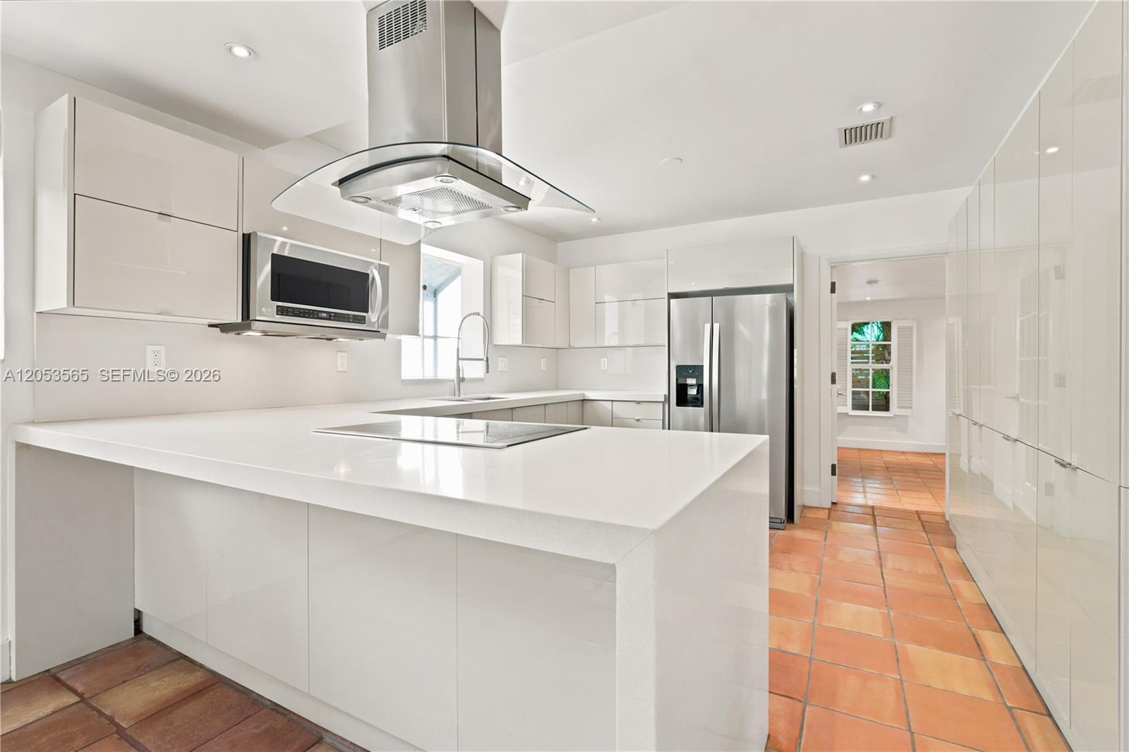 3945 SW 61st Ave, Miami FL 33155 photo 4