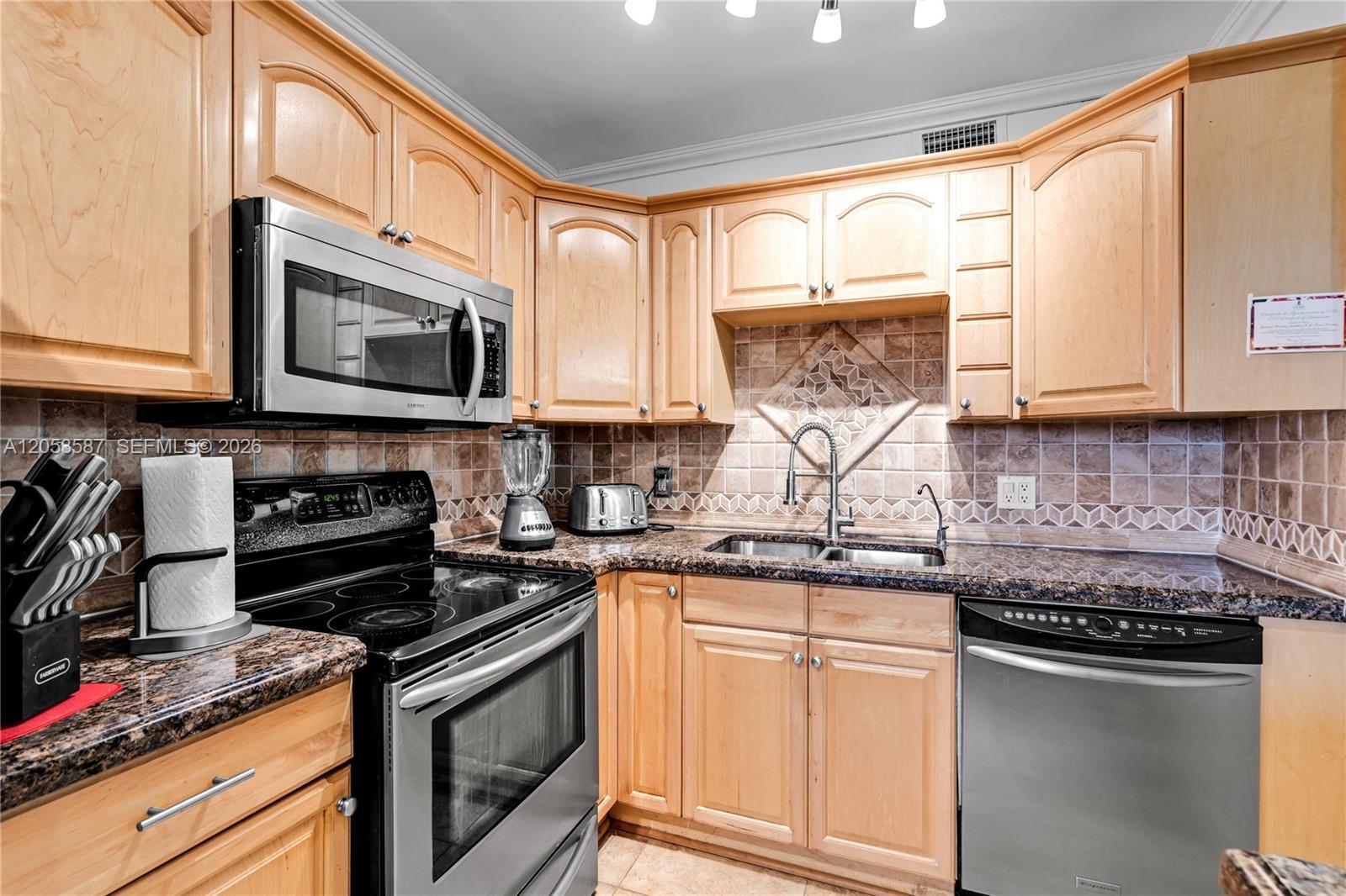 801 SW 133rd Ter # 406K, Pembroke Pines FL 33027 photo 4