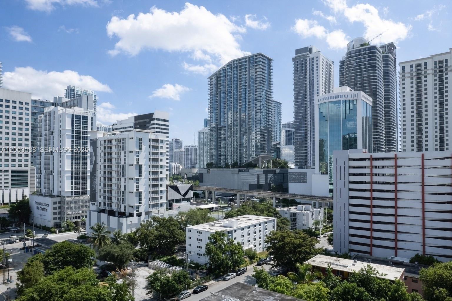 143 SW 9th St # 203, Miami FL 33130 photo 2