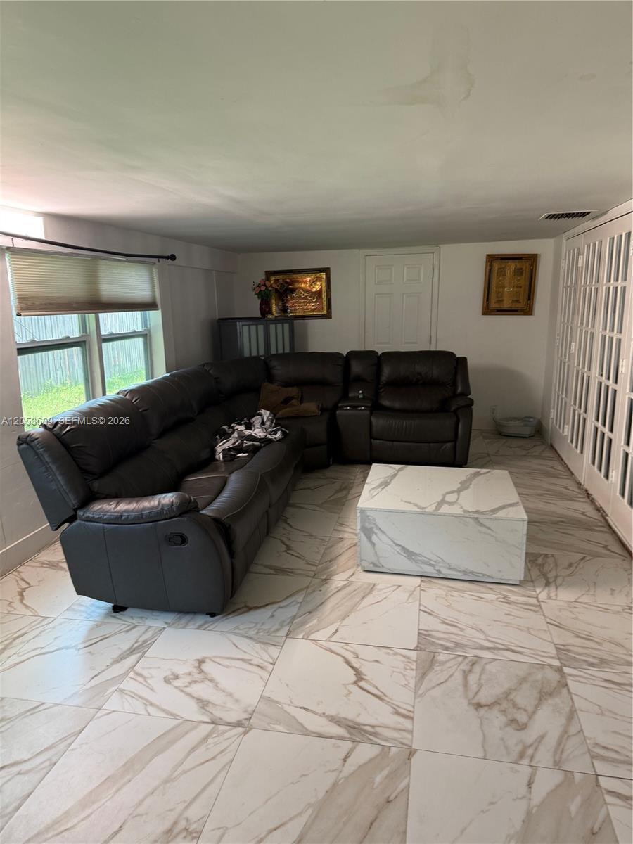 9341 NW 39th St, Sunrise FL 33351 photo 5