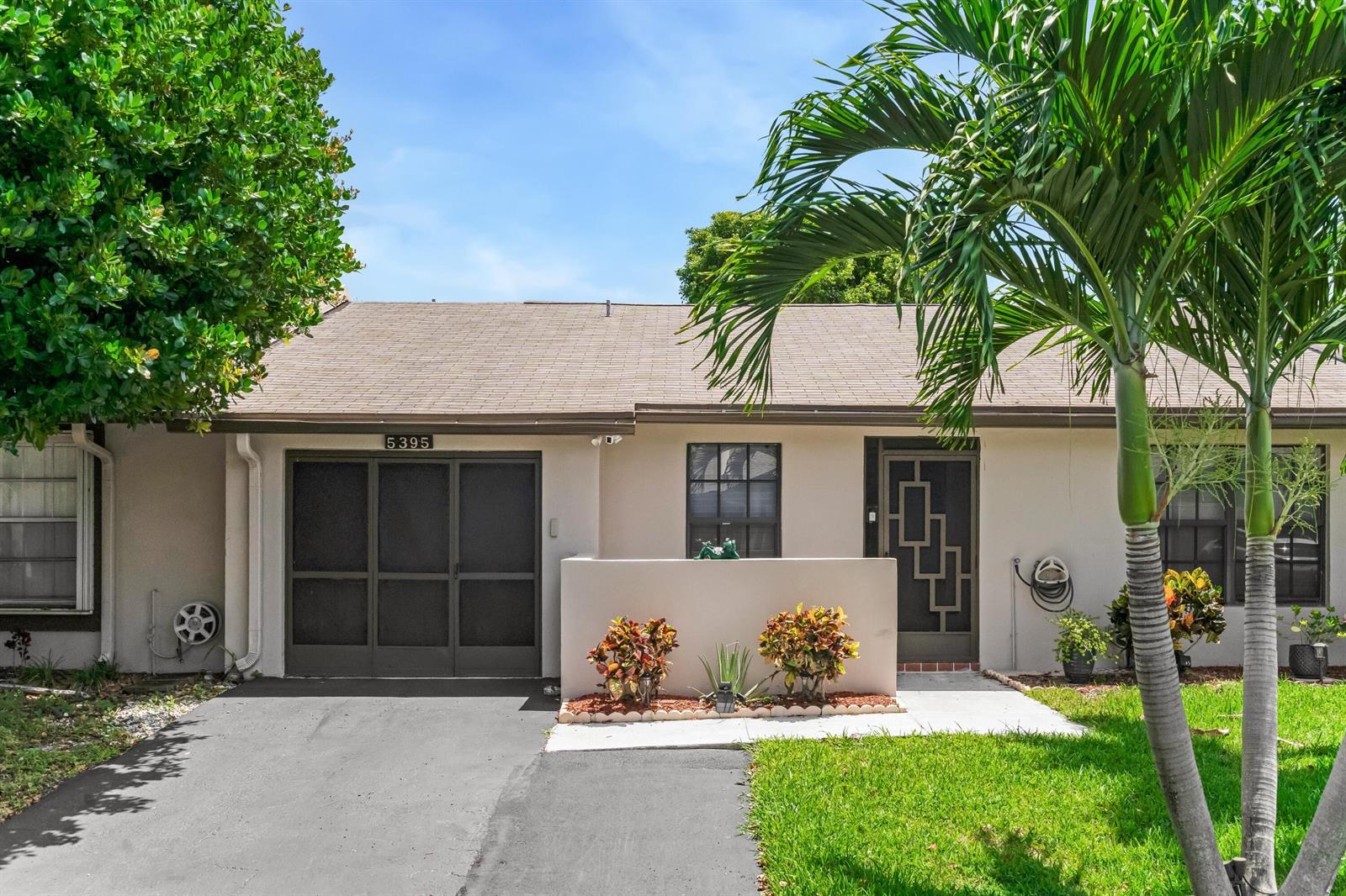 5395 Viburnum Street, Delray Beach FL 33484 photo 2