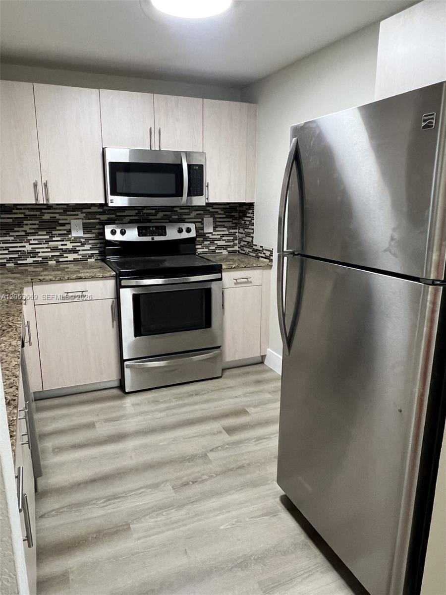 50 Menores Ave # 602, Coral Gables FL 33134 photo 2