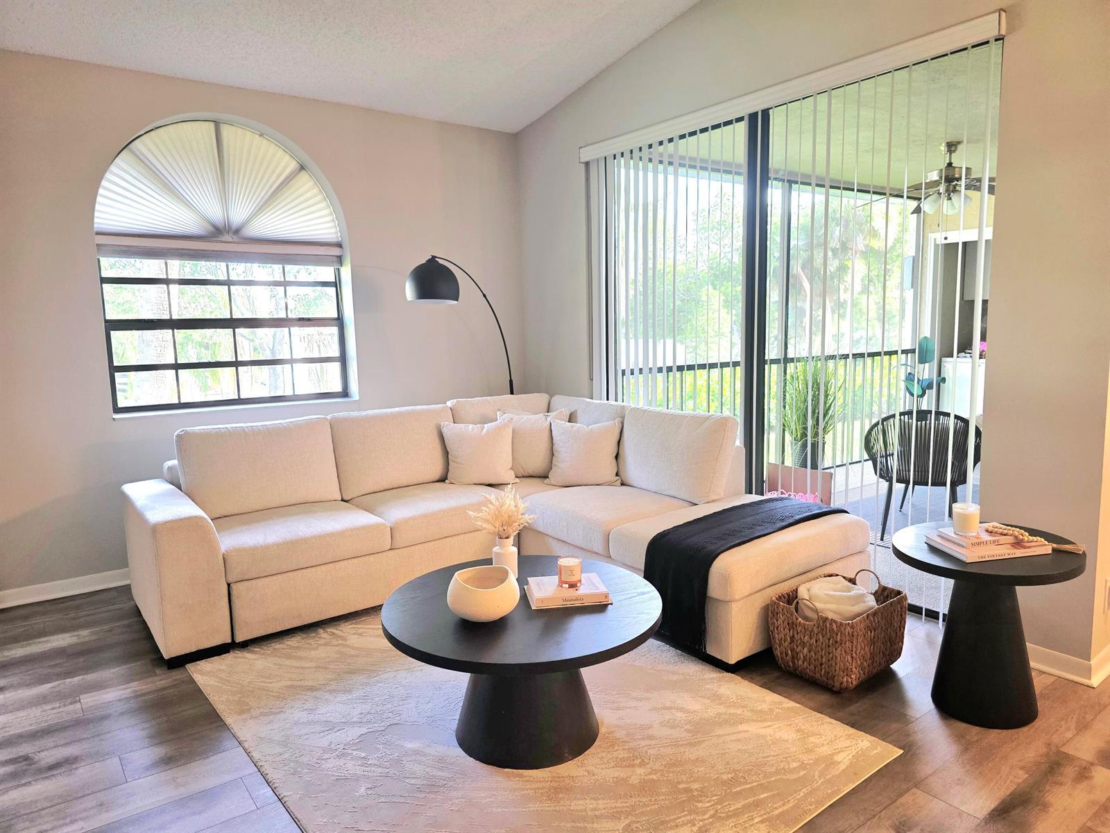 5450 Verona Drive # L, Boynton Beach FL 33437 photo 2