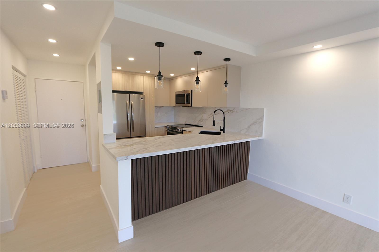 801 NW 47th Ave # 518W, Miami FL 33126 photo 2