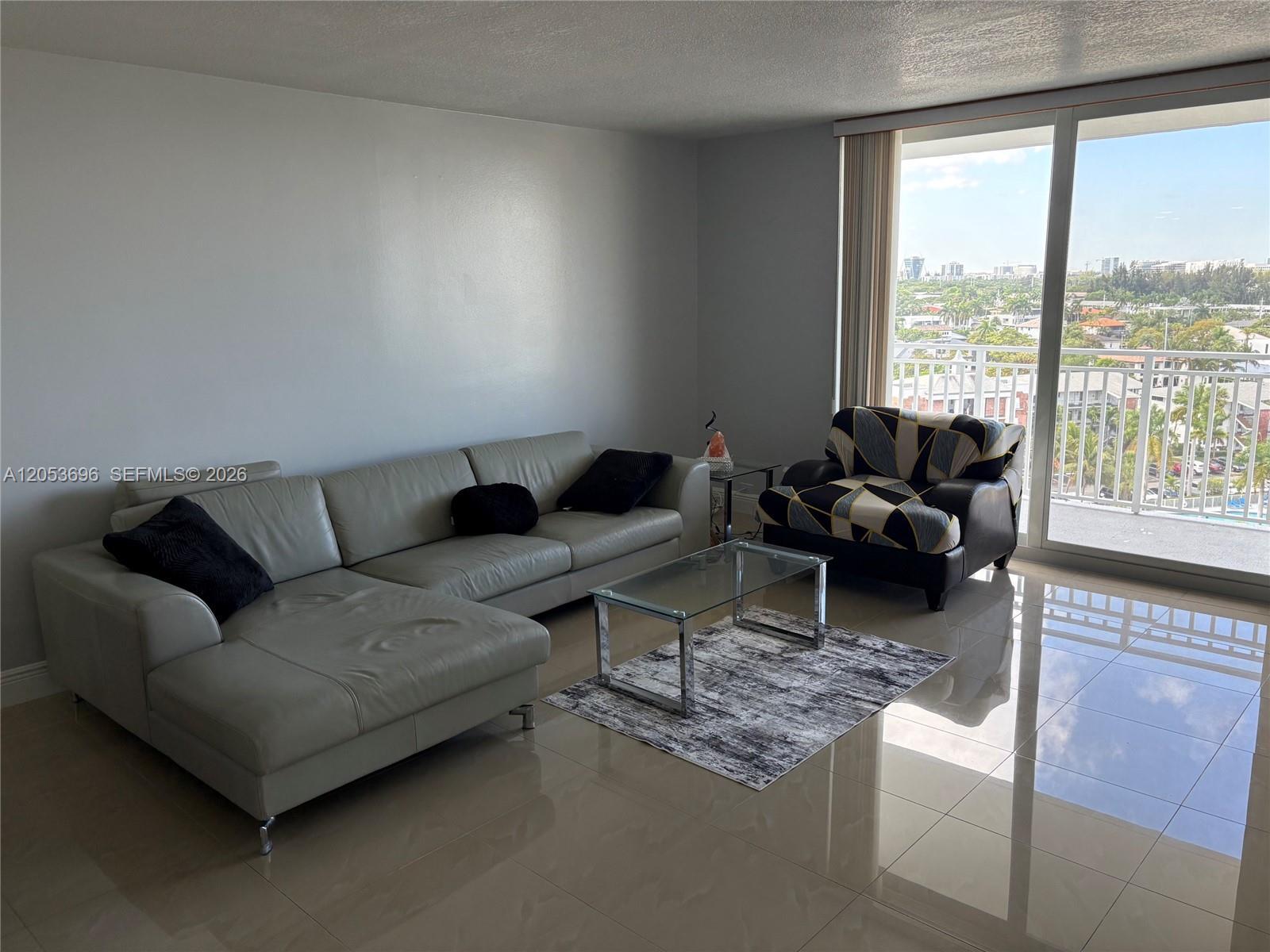 427 Golden Isles Dr # 10D, Hallandale Beach FL 33009 photo 5