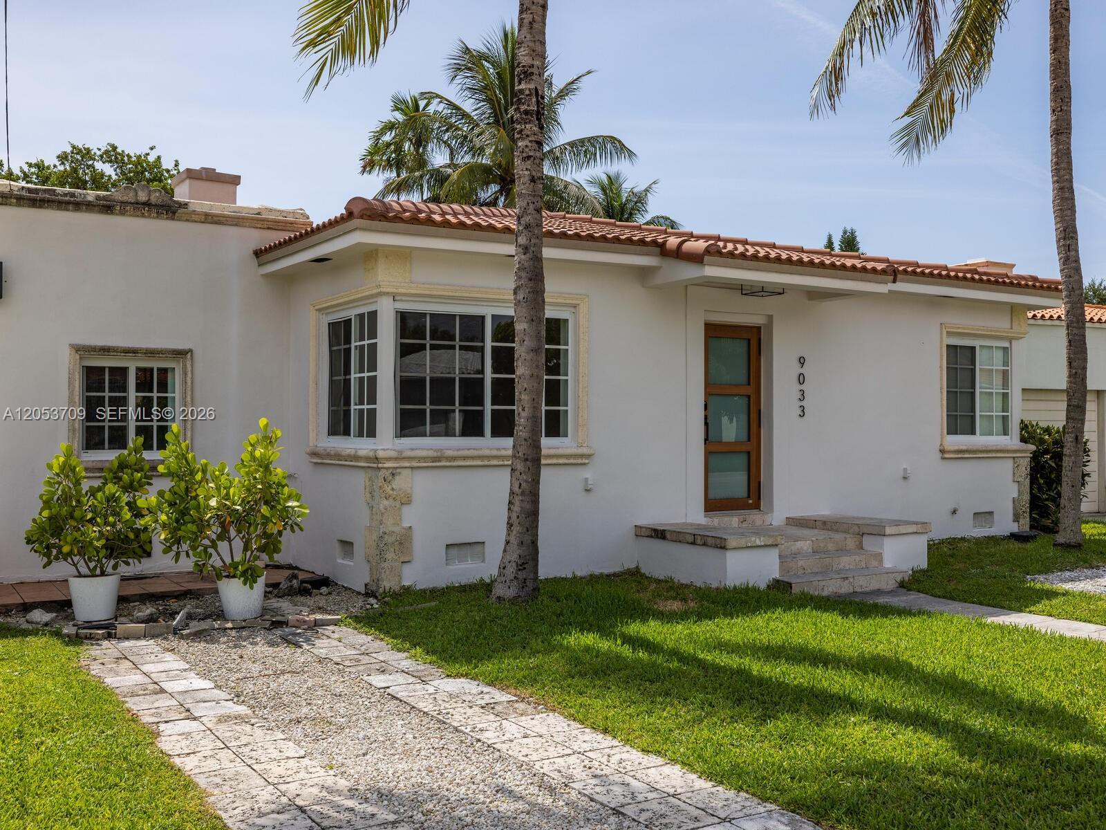 9033 Carlyle Ave, Surfside FL 33154