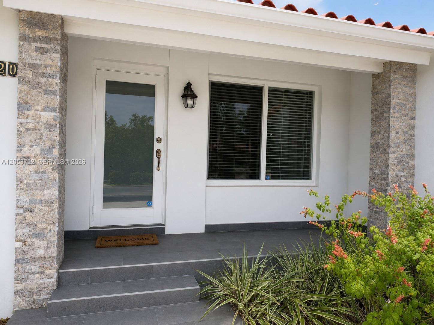 6320 SW 24th St, Miami FL 33155 photo 2