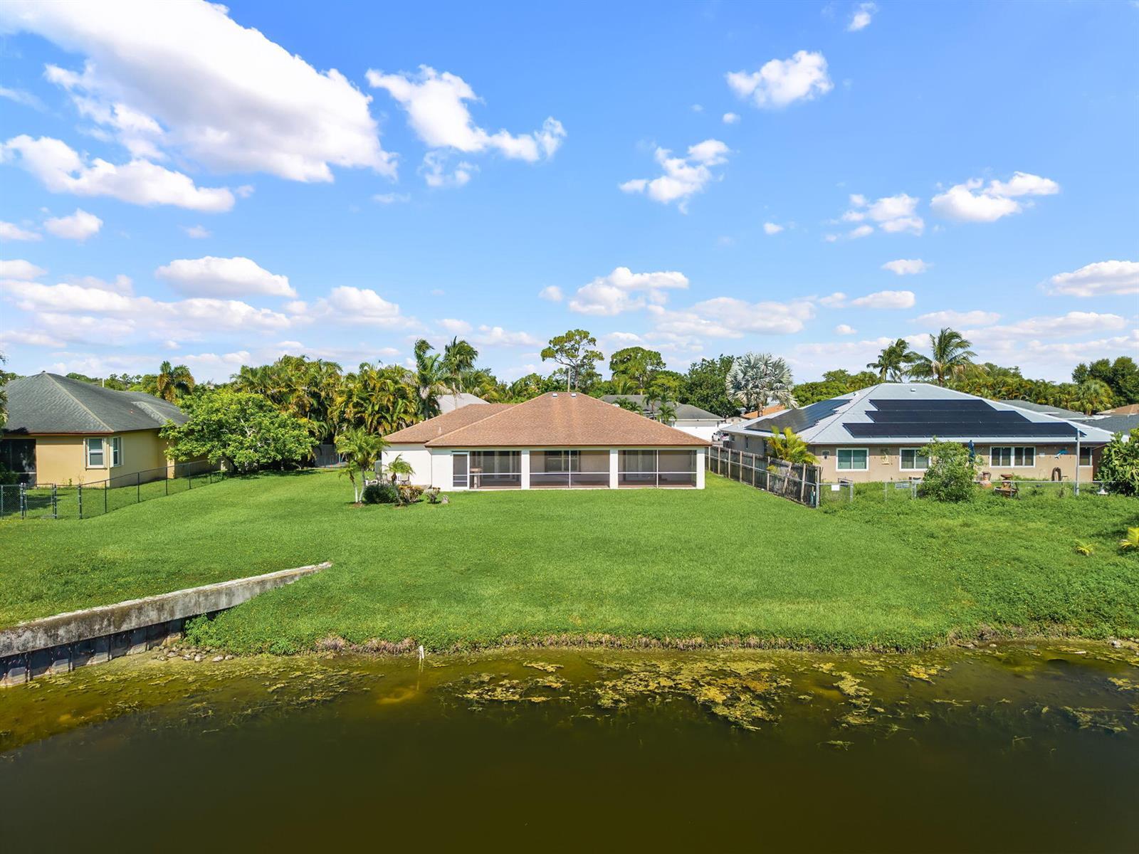 111 Meadow Woode Drive, Royal Palm Beach FL 33411 photo 2