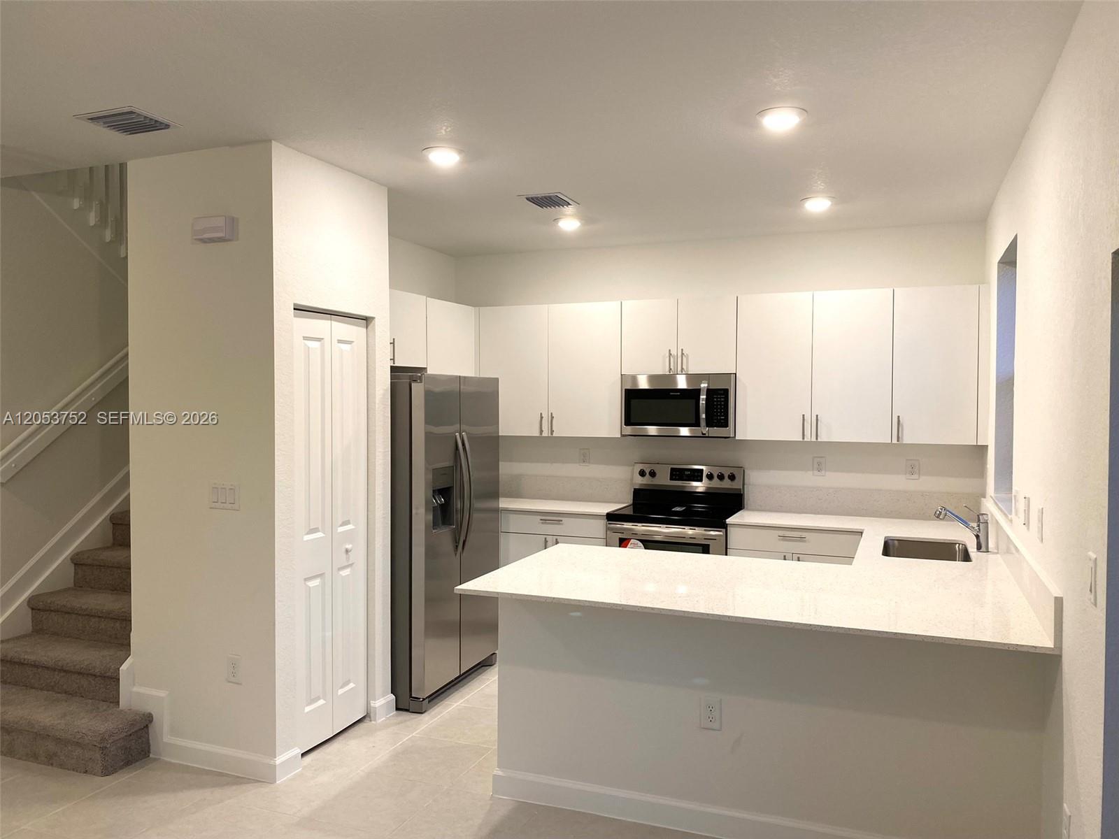 13232 SW 287 TER, Homestead FL 33033 photo 2