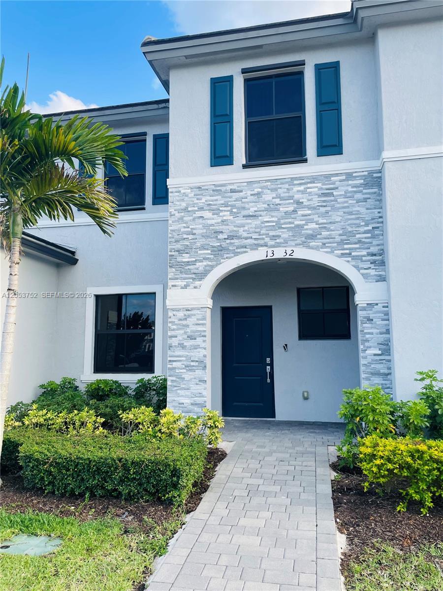 13232 SW 287 TER, Homestead FL 33033
