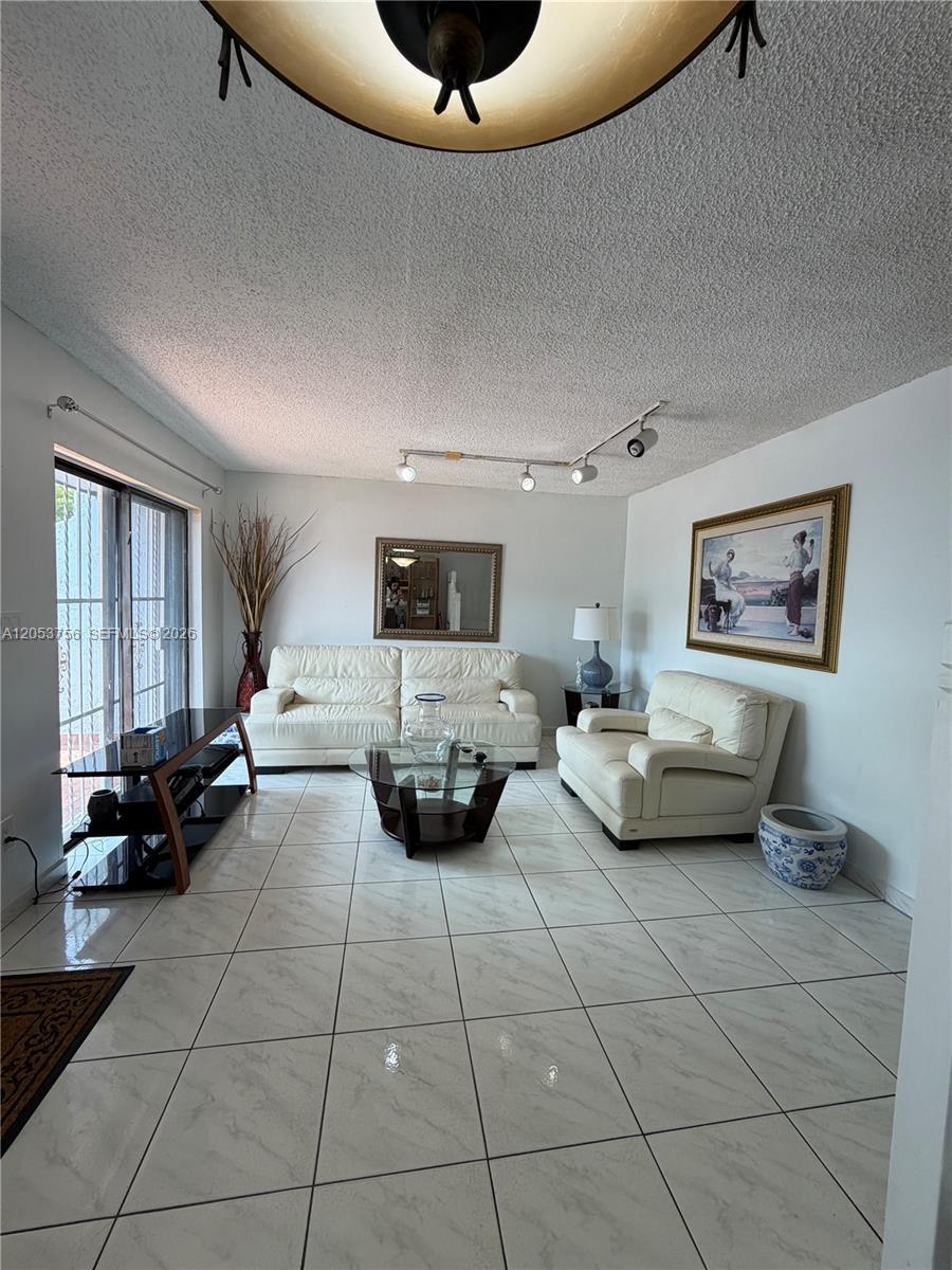 3832 SW 107th Ave # 3, Miami FL 33165 photo 3