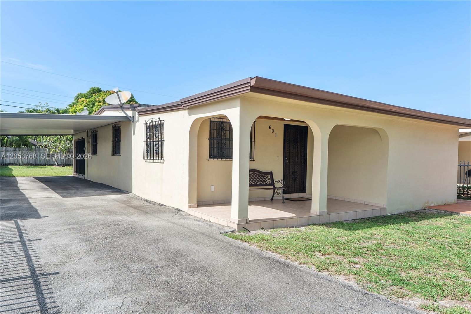 601 E 22nd St # 601, Hialeah FL 33013 photo 2