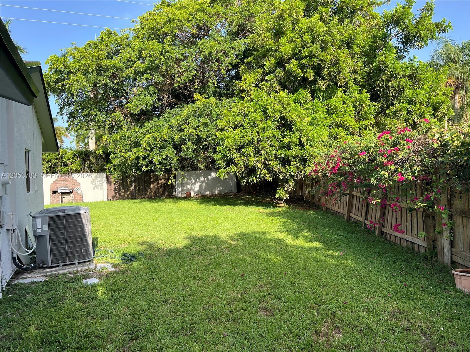 590 SW 166th Ter, Weston FL 33326 photo 5