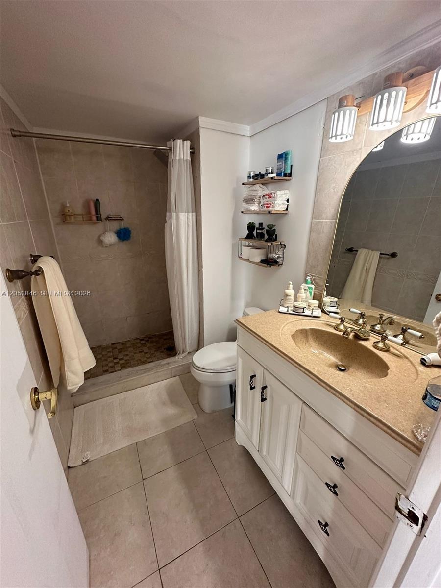 18061 Biscayne Blvd # 1902, Aventura FL 33160 photo 3