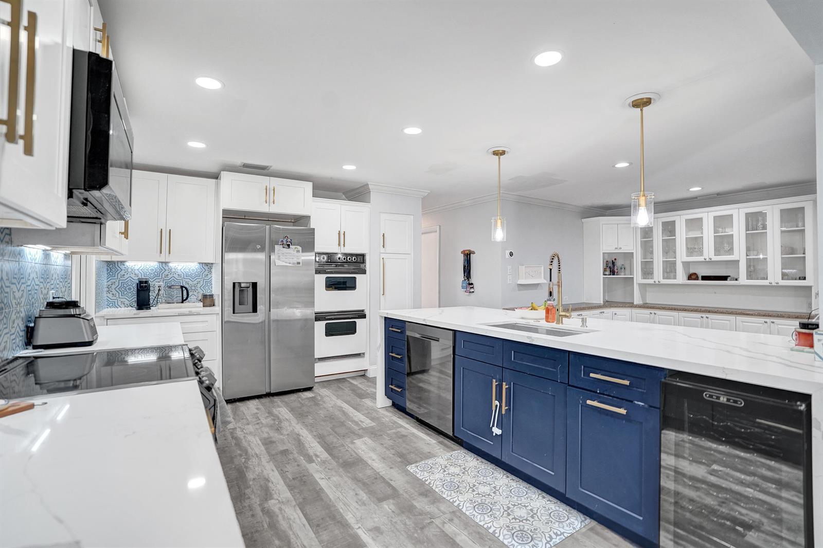 1852 NW 82ND Avenue, Coral Springs FL 33071