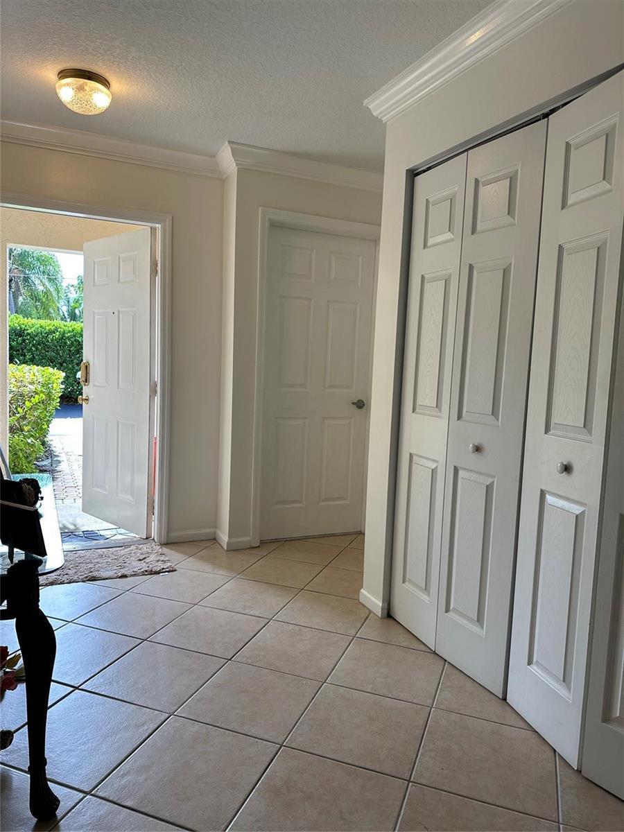 4460 CRYSTAL LAKE Drive, Deerfield Beach FL 33064 photo 3