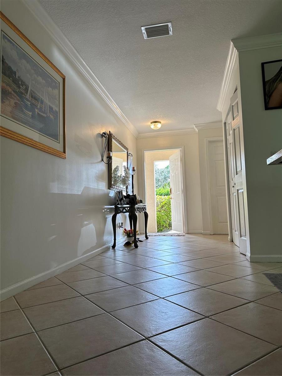 4460 CRYSTAL LAKE Drive, Deerfield Beach FL 33064 photo 4