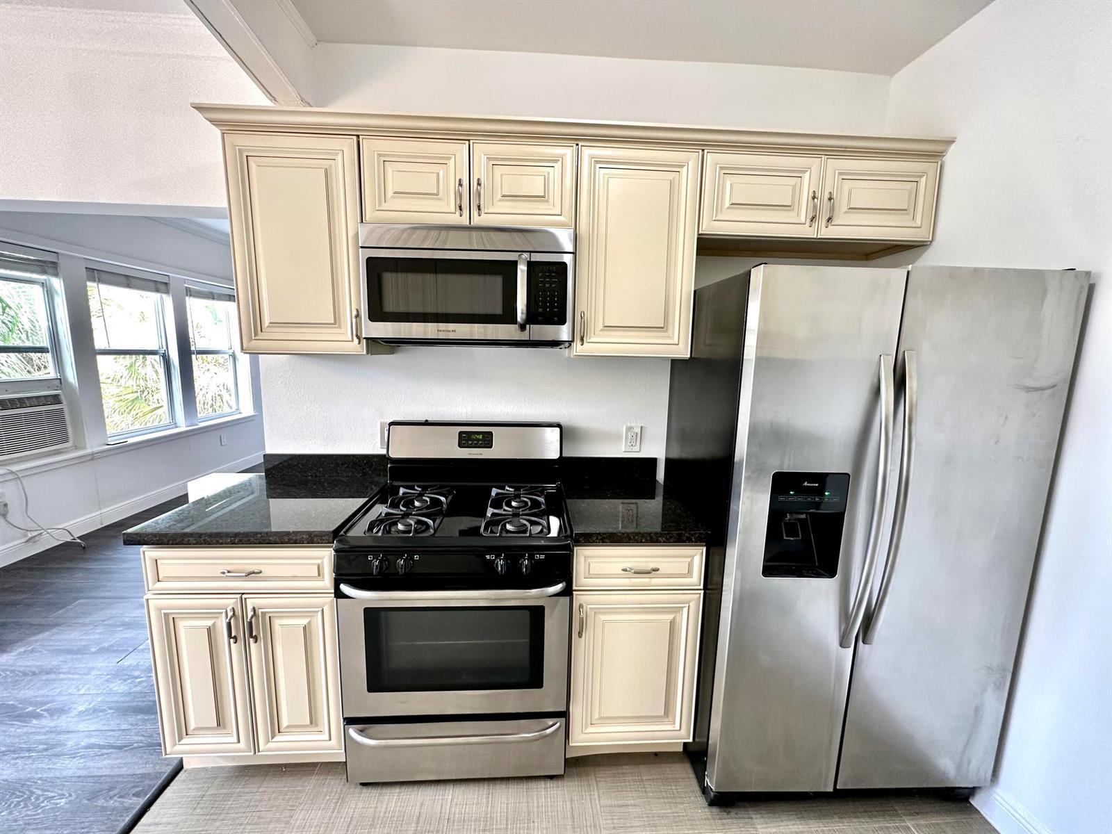815 Upland Road # 6, West Palm Beach FL 33401 photo 4