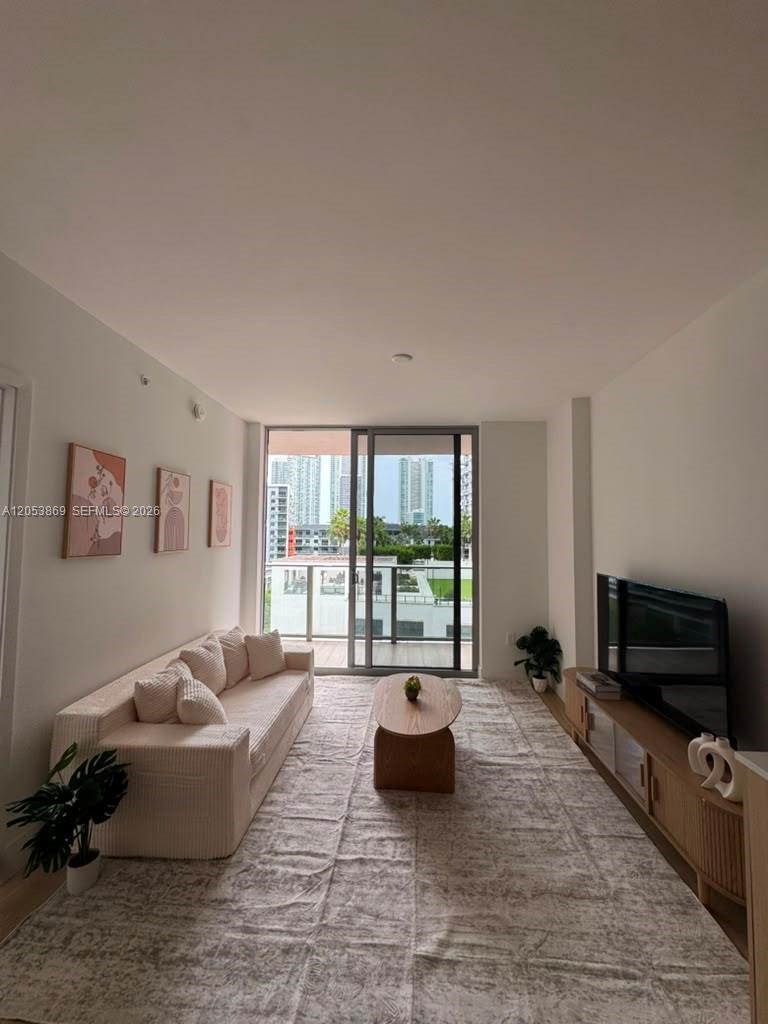 90 NE 32nd St # 811, Miami FL 33137 photo 2