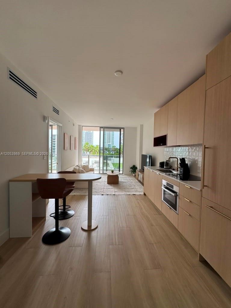 90 NE 32nd St # 811, Miami FL 33137 photo 5