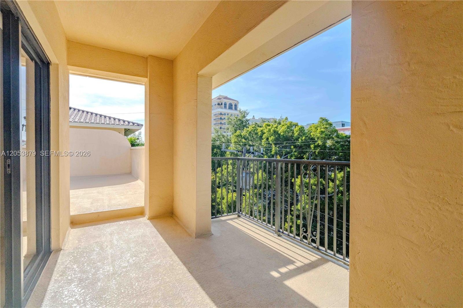 300 Majorca Ave # 403, Coral Gables FL 33134 photo 3