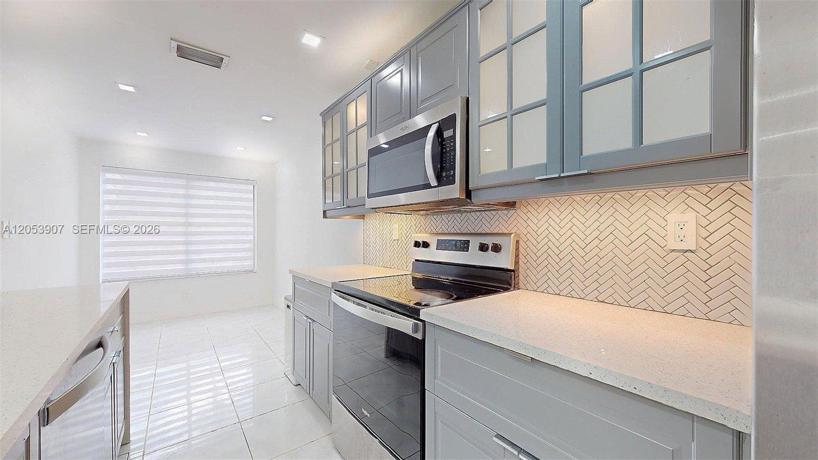 8212 NW 8th Pl # 2, Plantation FL 33324 photo 5