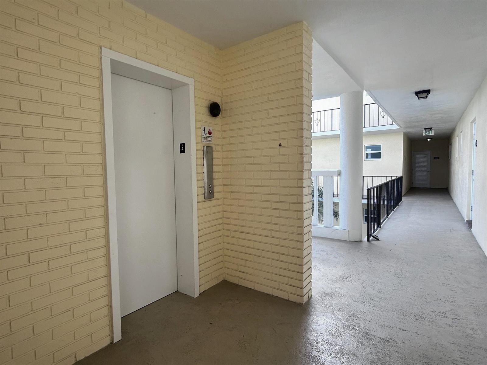 21 Colonial Club Drive # 202, Boynton Beach FL 33435 photo 3
