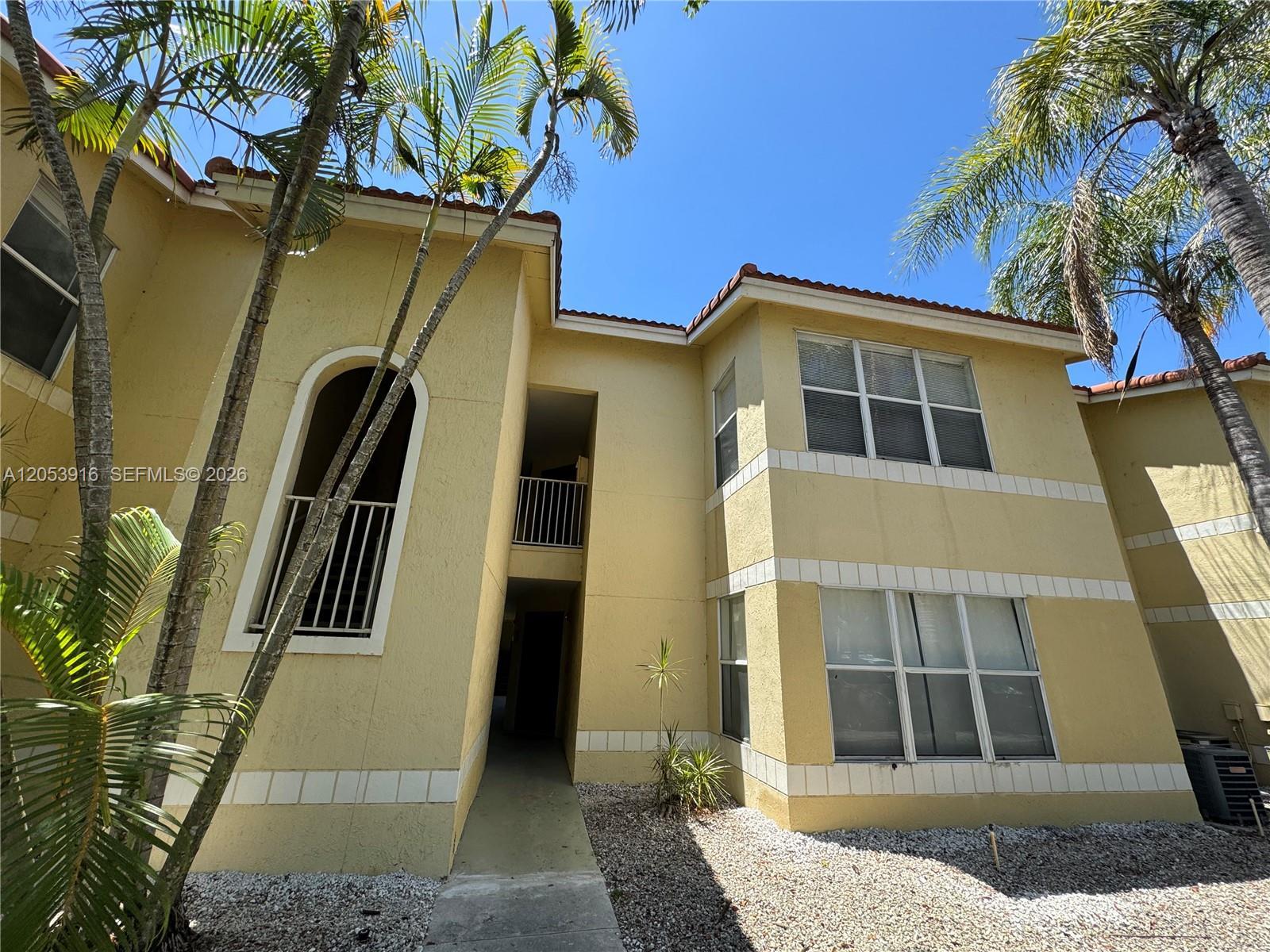 417 Vista Isles Dr # 2324, Sunrise FL 33325